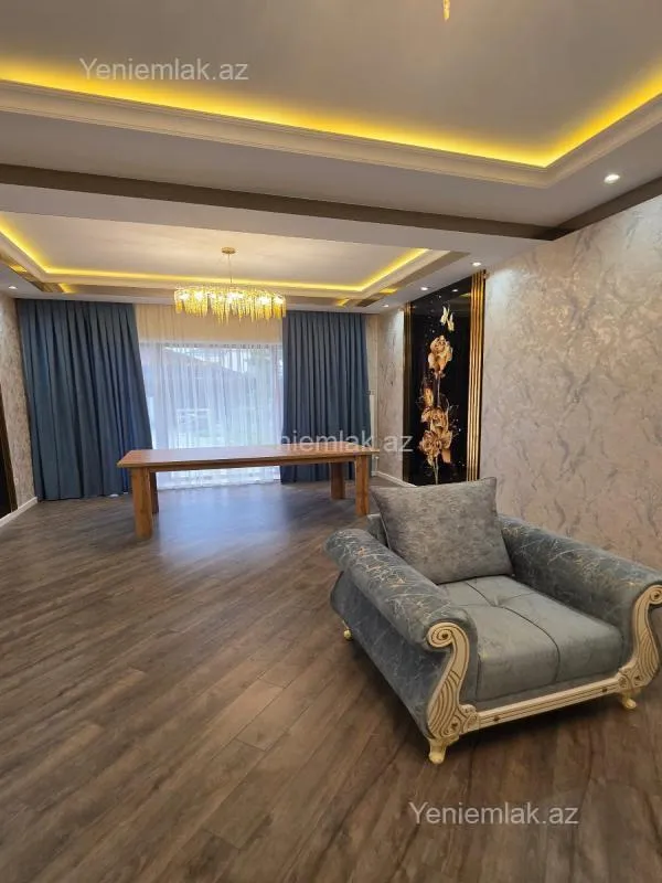 Satılır 6 otaqlı həyət evi 280 m²
