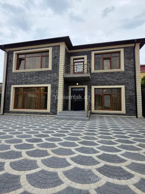 Satılır 6 otaqlı həyət evi 280 m²