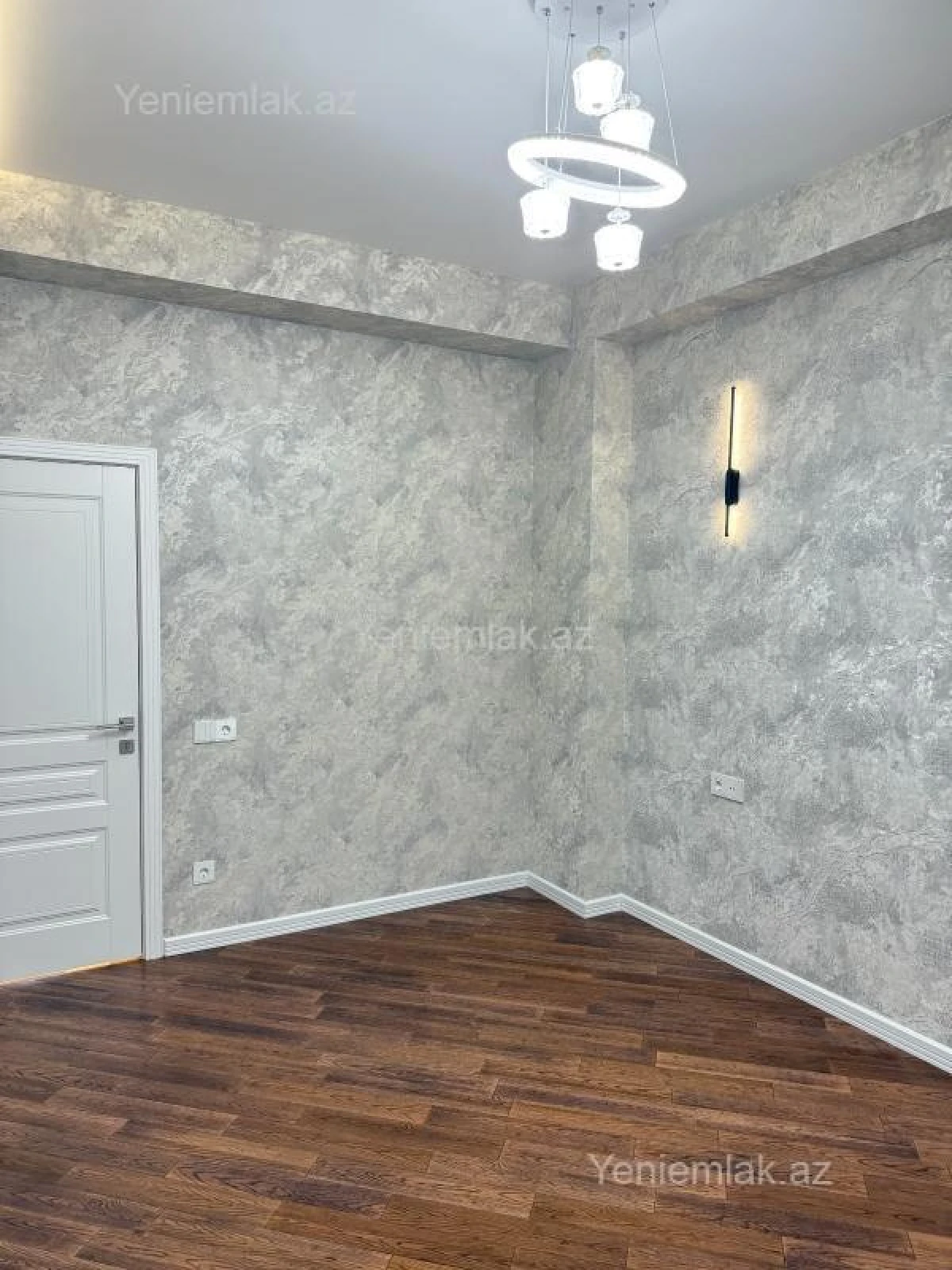 Satılır 3 otaqlı yeni tikili 115 m²