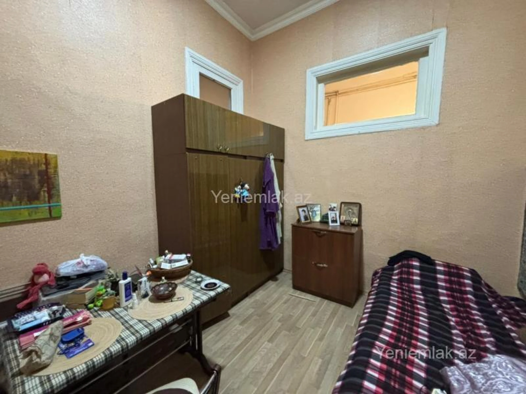 Satılır 3 otaqlı köhnə tikili 70 m²