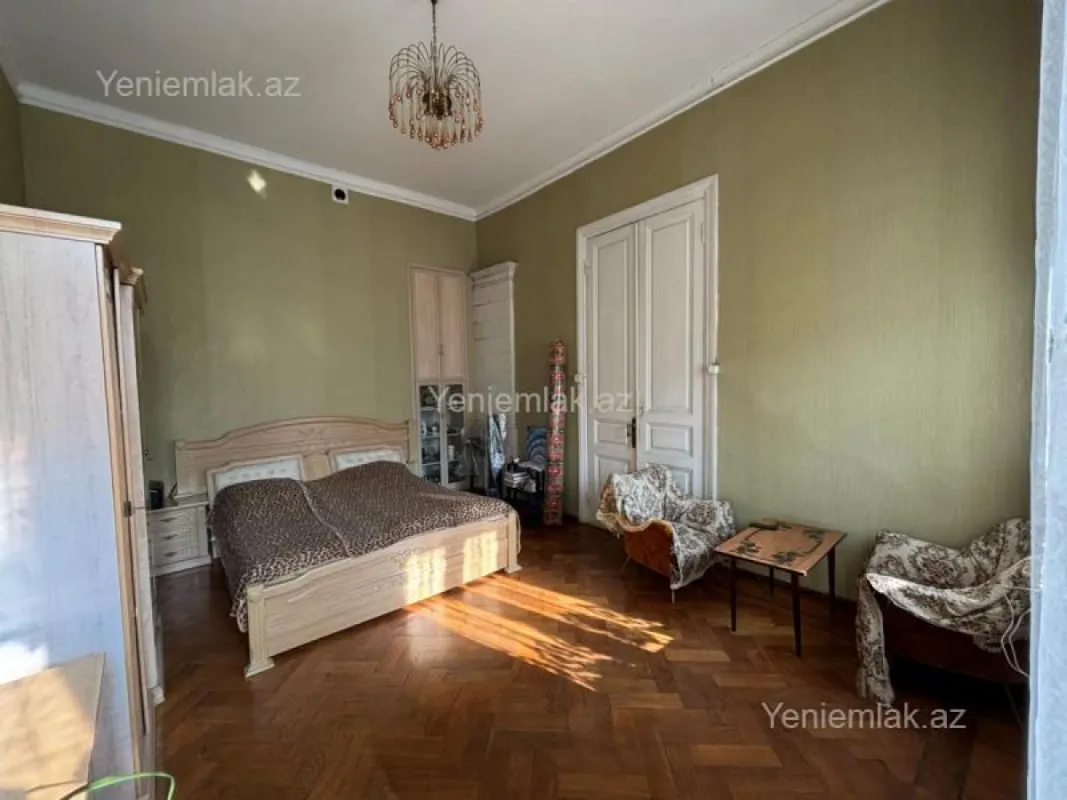 Satılır 3 otaqlı köhnə tikili 70 m²