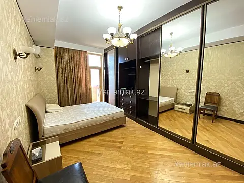 Satılır 4 otaqlı yeni tikili 185 m²
