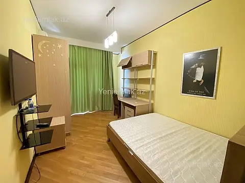 Satılır 4 otaqlı yeni tikili 185 m²