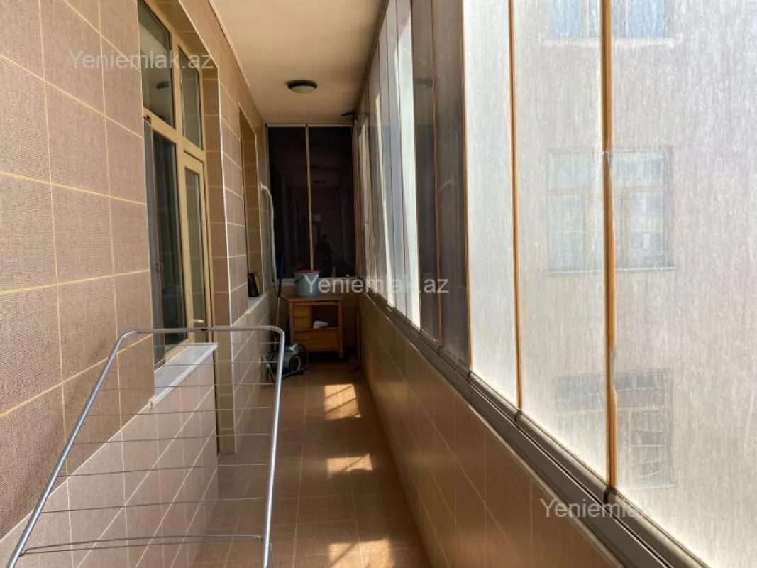 Satılır 4 otaqlı yeni tikili 185 m²