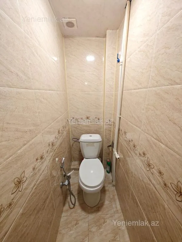Satılır 2 otaqlı köhnə tikili 65 m²