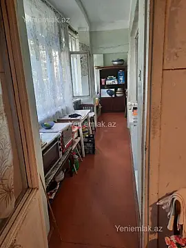 Satılır 4 otaqlı köhnə tikili 90 m²