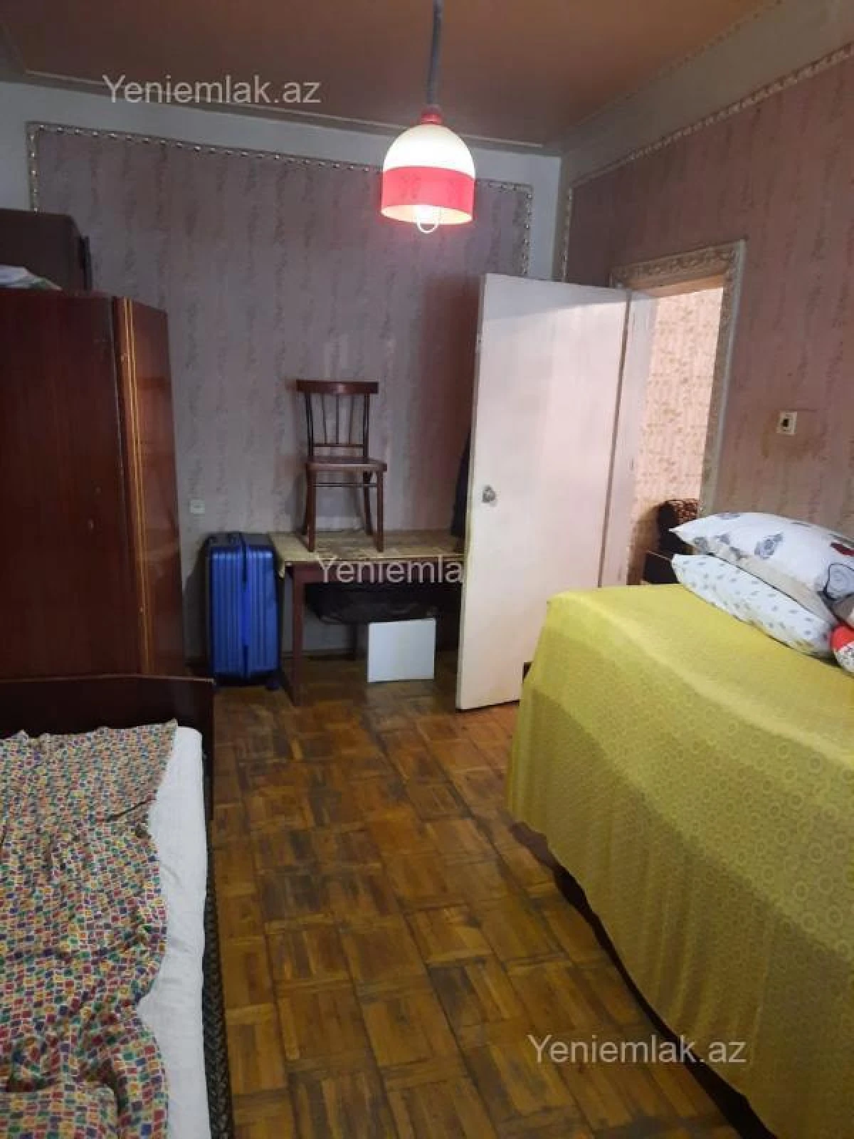 Satılır 4 otaqlı köhnə tikili 90 m²