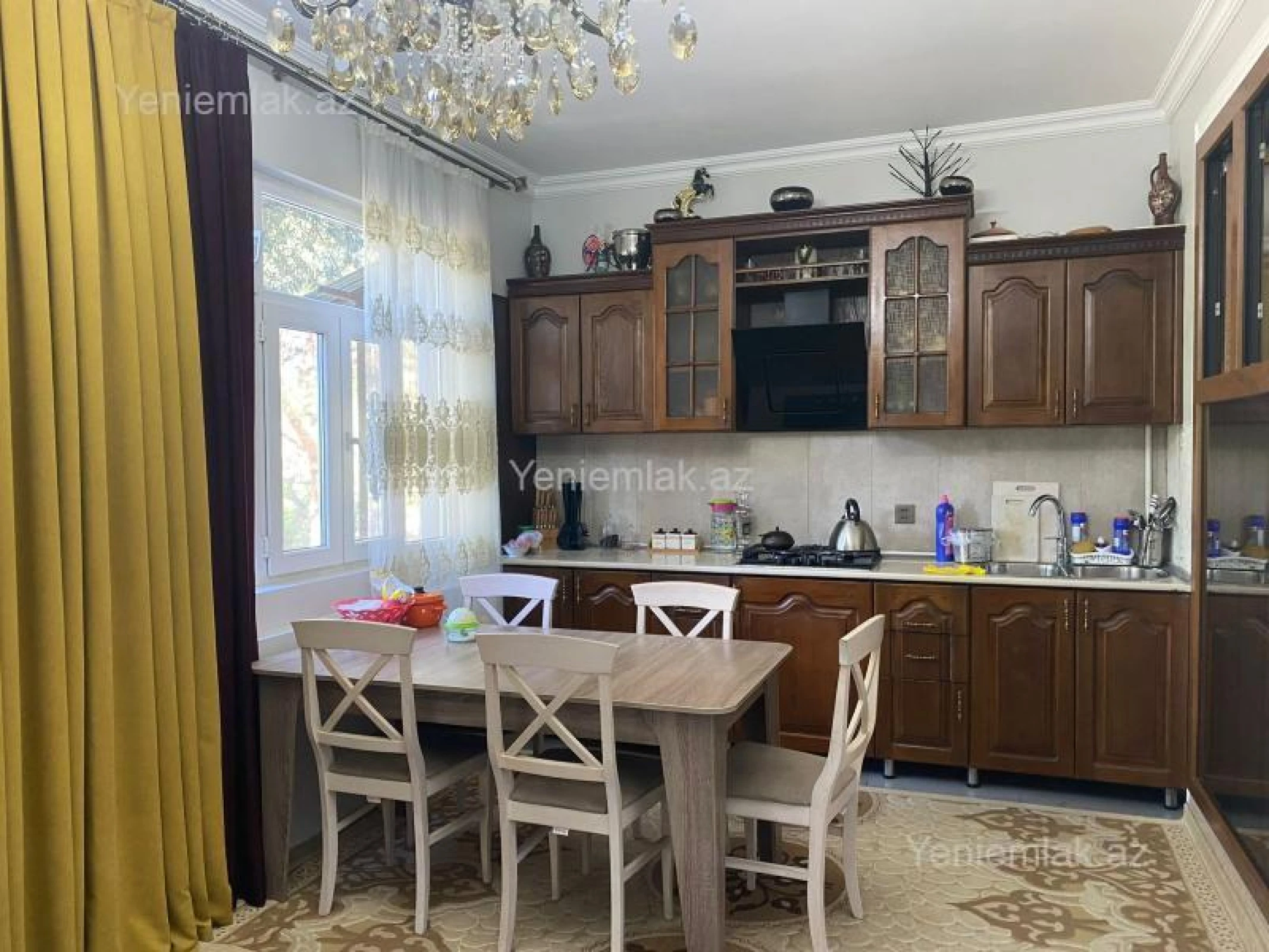 Satılır 3 otaqlı köhnə tikili 75 m²