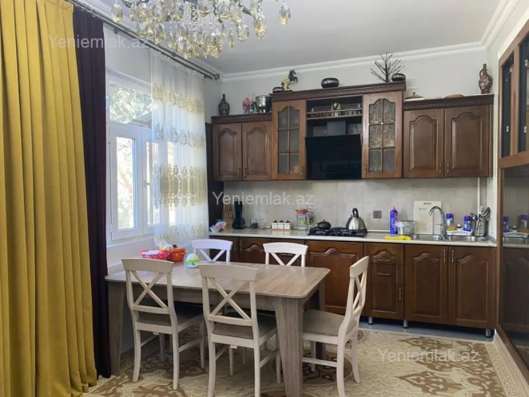 Satılır 3 otaqlı köhnə tikili 75 m²