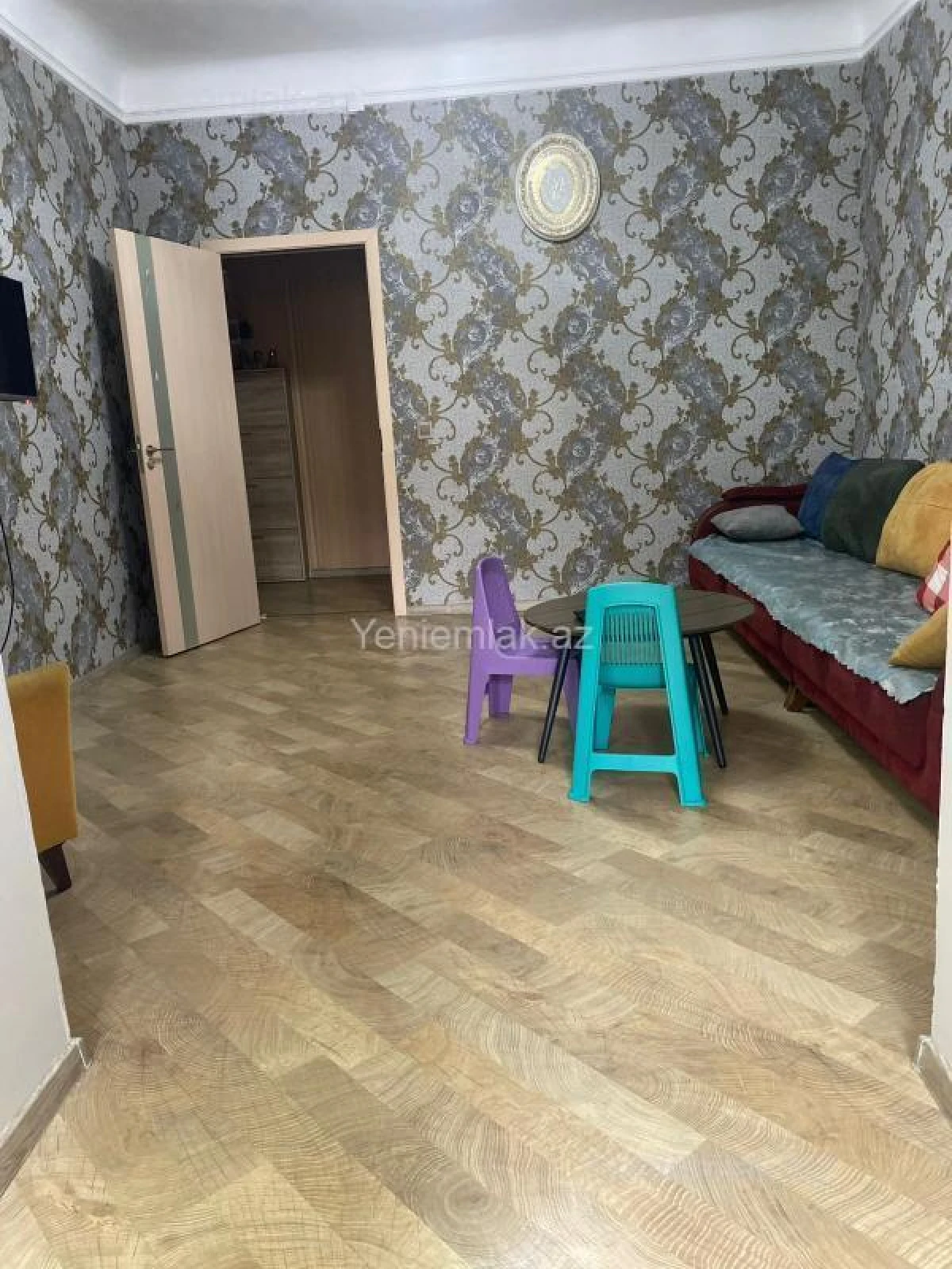 Satılır 3 otaqlı köhnə tikili 75 m²