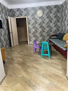 Satılır 3 otaqlı köhnə tikili 75 m²