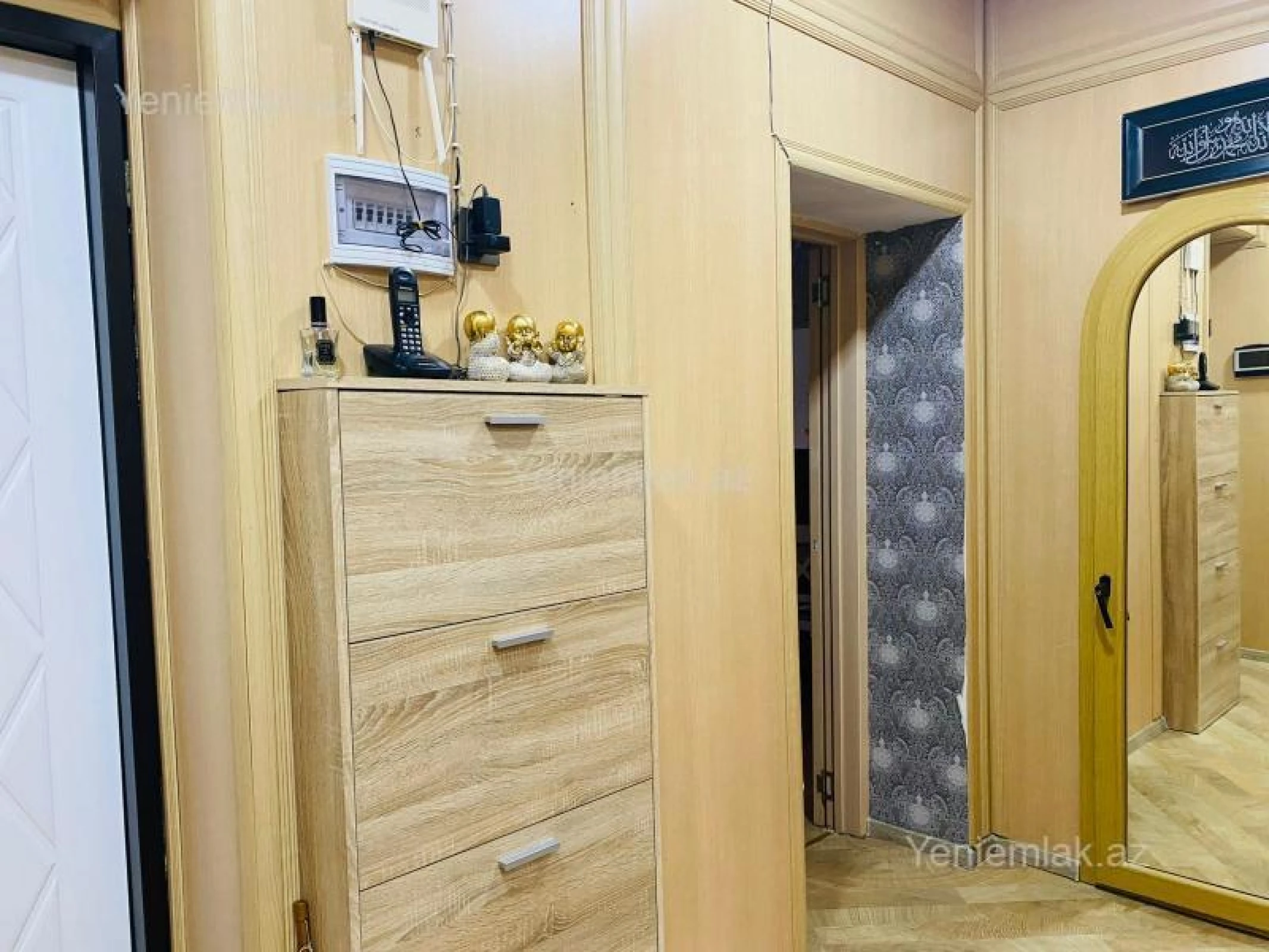 Satılır 3 otaqlı köhnə tikili 75 m²