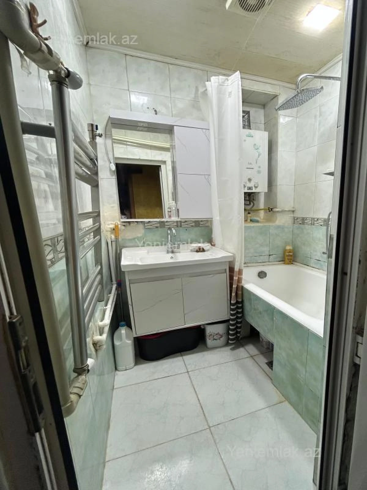 Satılır 3 otaqlı köhnə tikili 65 m²