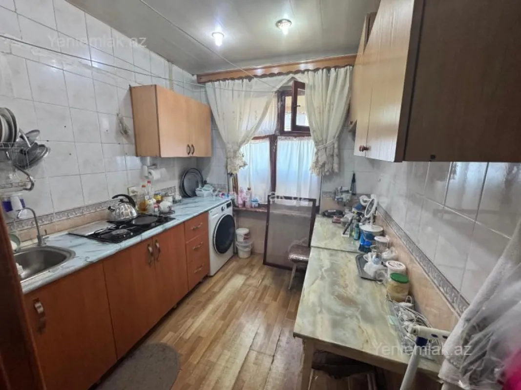 Satılır 3 otaqlı köhnə tikili 65 m²