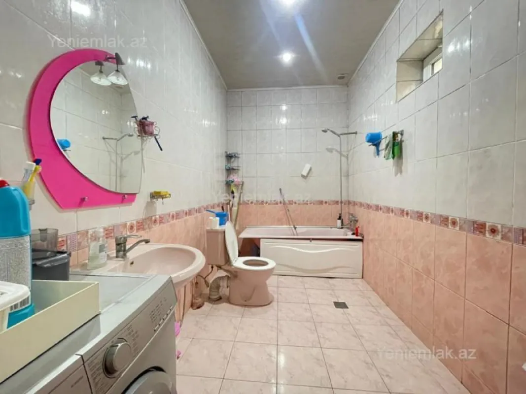 Satılır 6 otaqlı həyət evi 310 m²