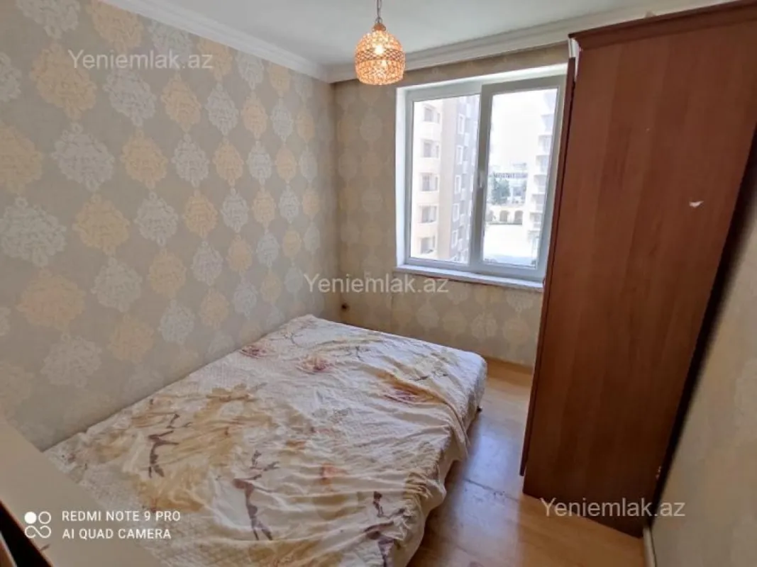 Satılır 1 otaqlı köhnə tikili 40 m²