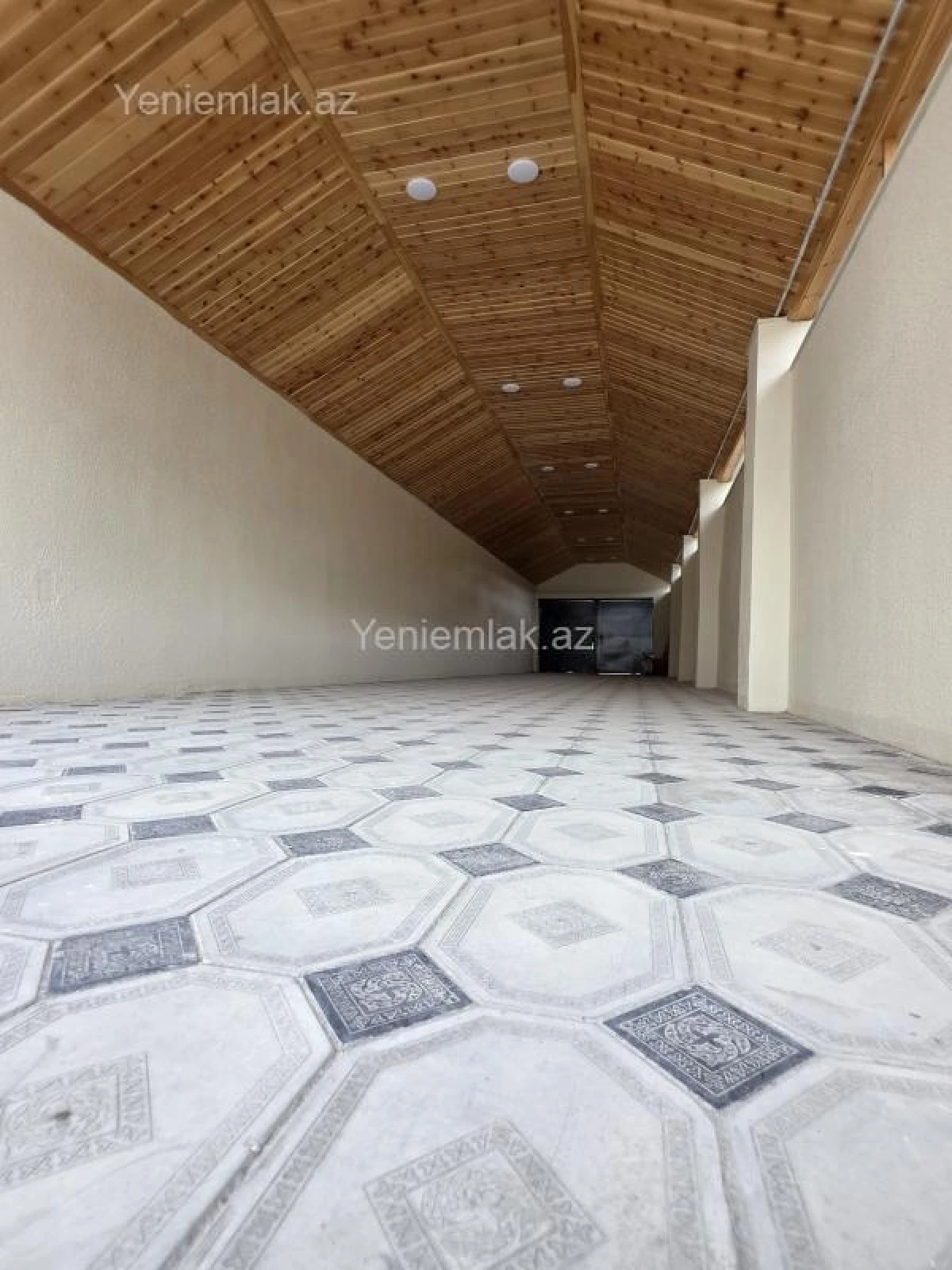 Satılır 6 otaqlı həyət evi 240 m²