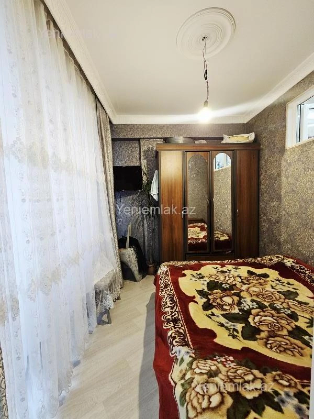 Satılır 4 otaqlı yeni tikili 84 m²
