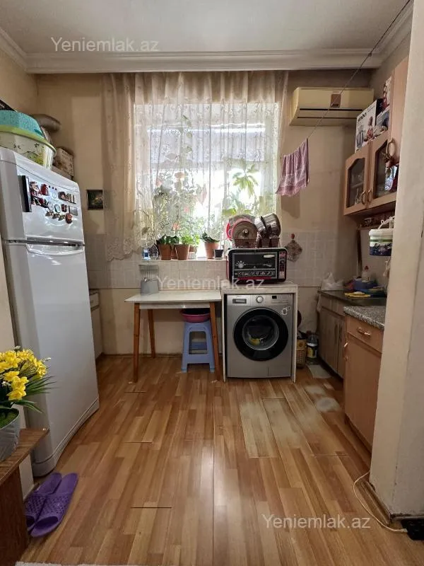 Satılır 2 otaqlı köhnə tikili 51 m²