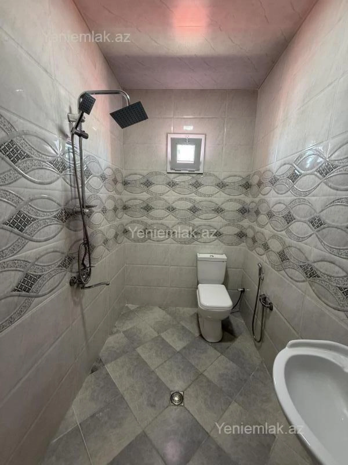 Satılır 4 otaqlı həyət evi 170 m²