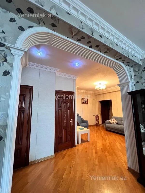 Satılır 2 otaqlı yeni tikili 86 m²