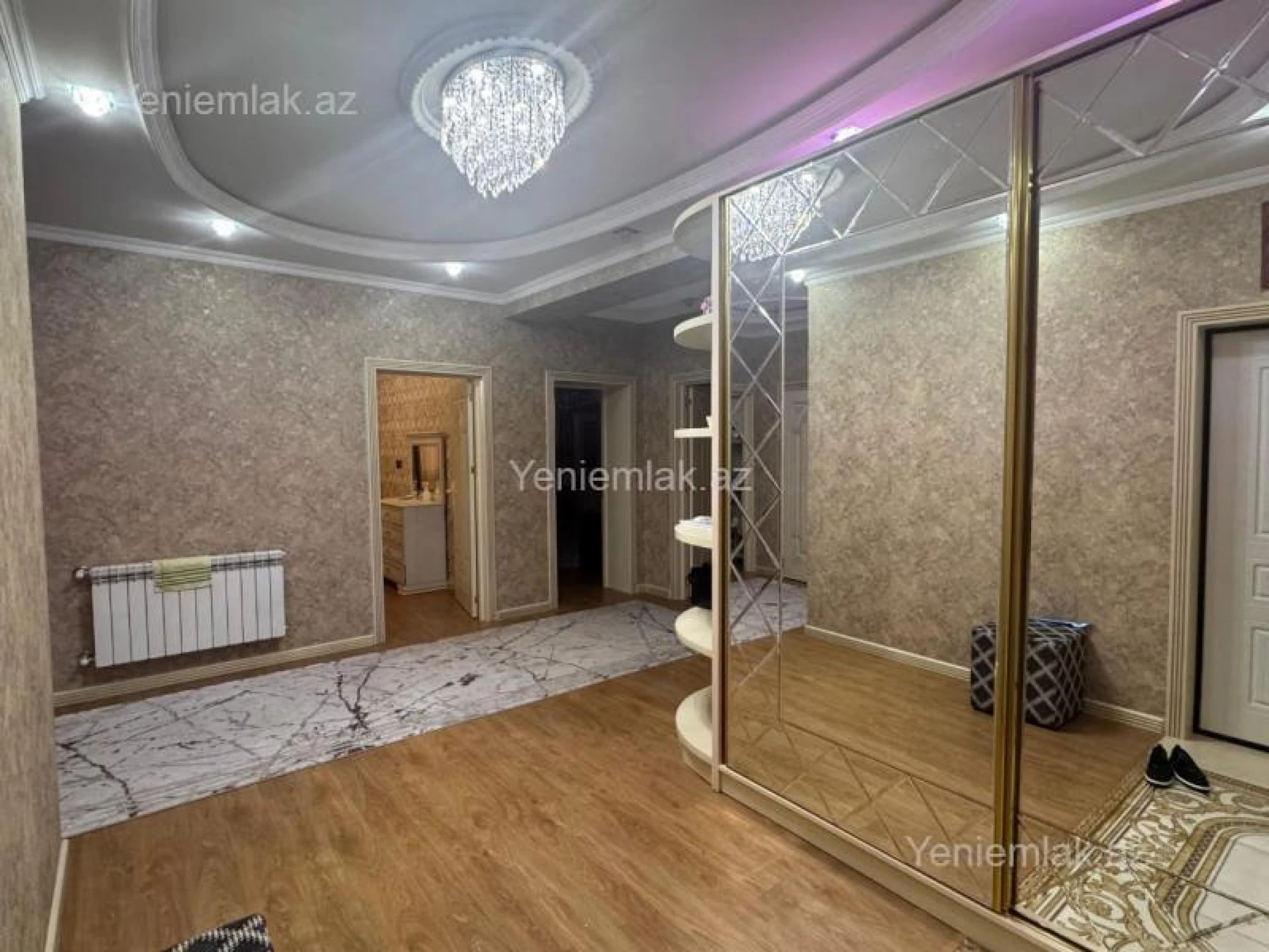 Satılır 3 otaqlı yeni tikili 135 m²