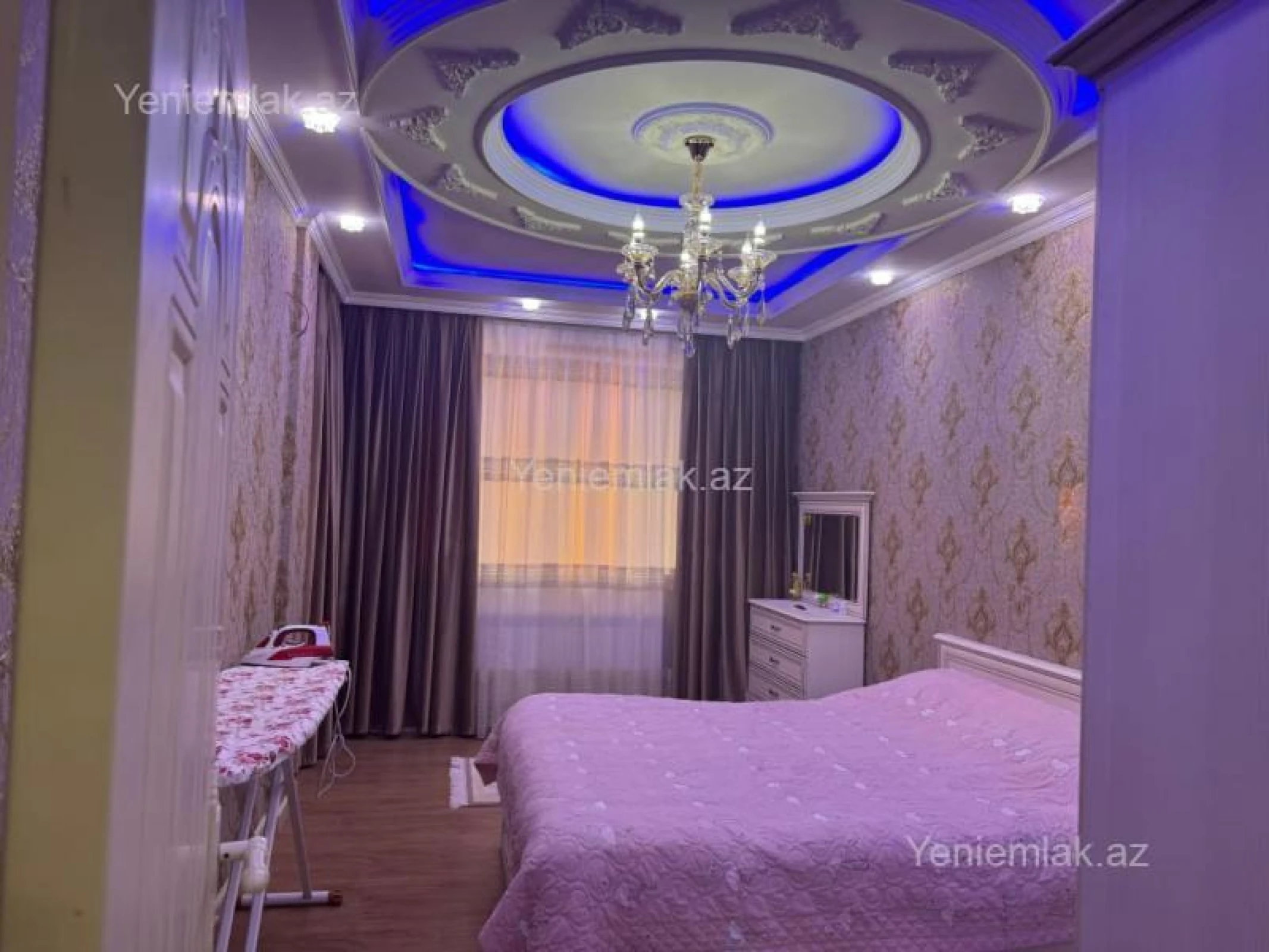 Satılır 3 otaqlı yeni tikili 135 m²