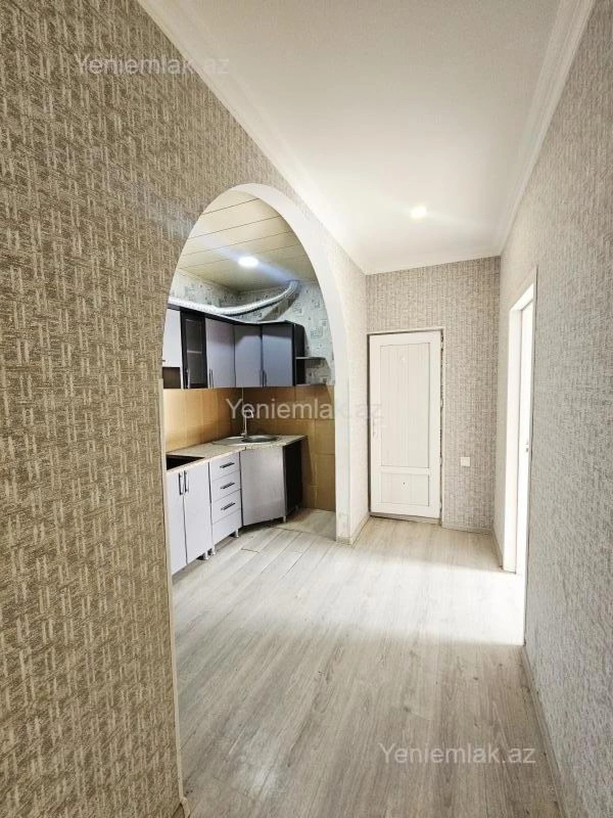 Satılır 2 otaqlı yeni tikili 64 m²
