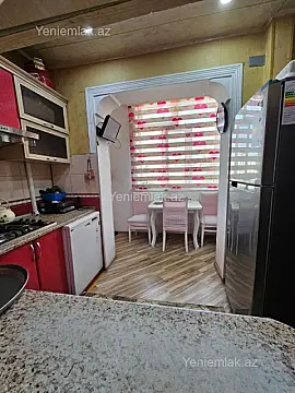 Satılır 5 otaqlı köhnə tikili 125 m²