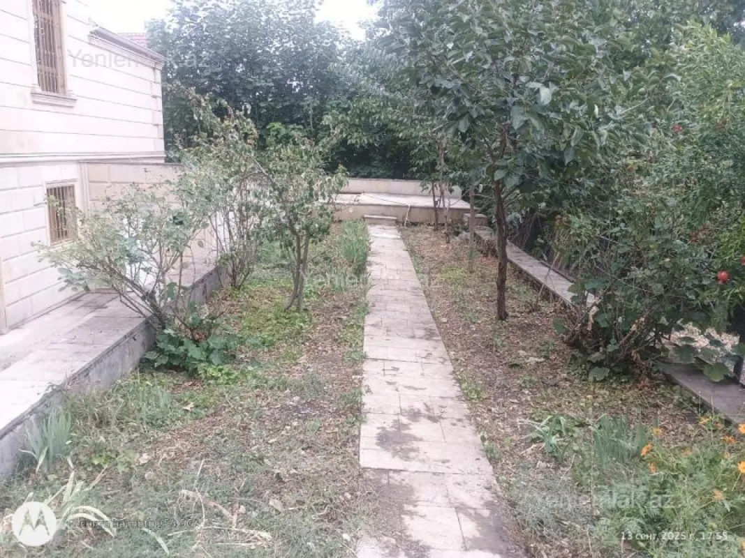 Satılır 7 otaqlı həyət evi 650 m²