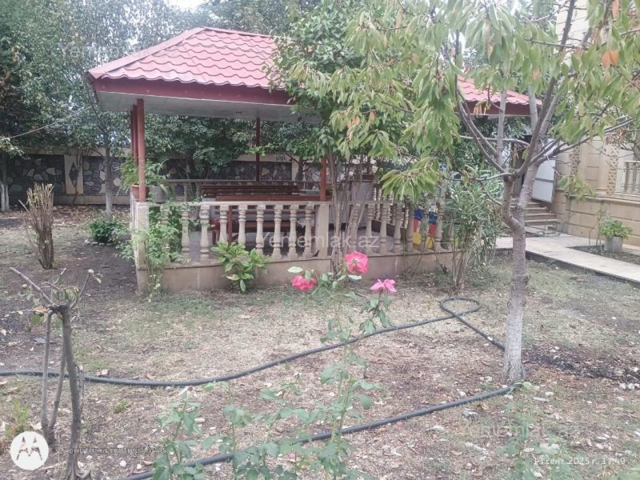 Satılır 7 otaqlı həyət evi 650 m²