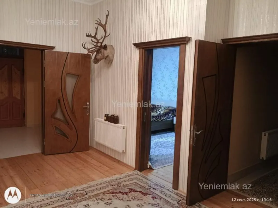 Satılır 7 otaqlı həyət evi 650 m²