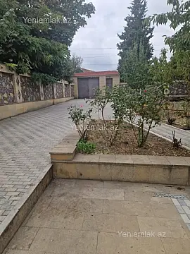 Satılır 7 otaqlı həyət evi 650 m²