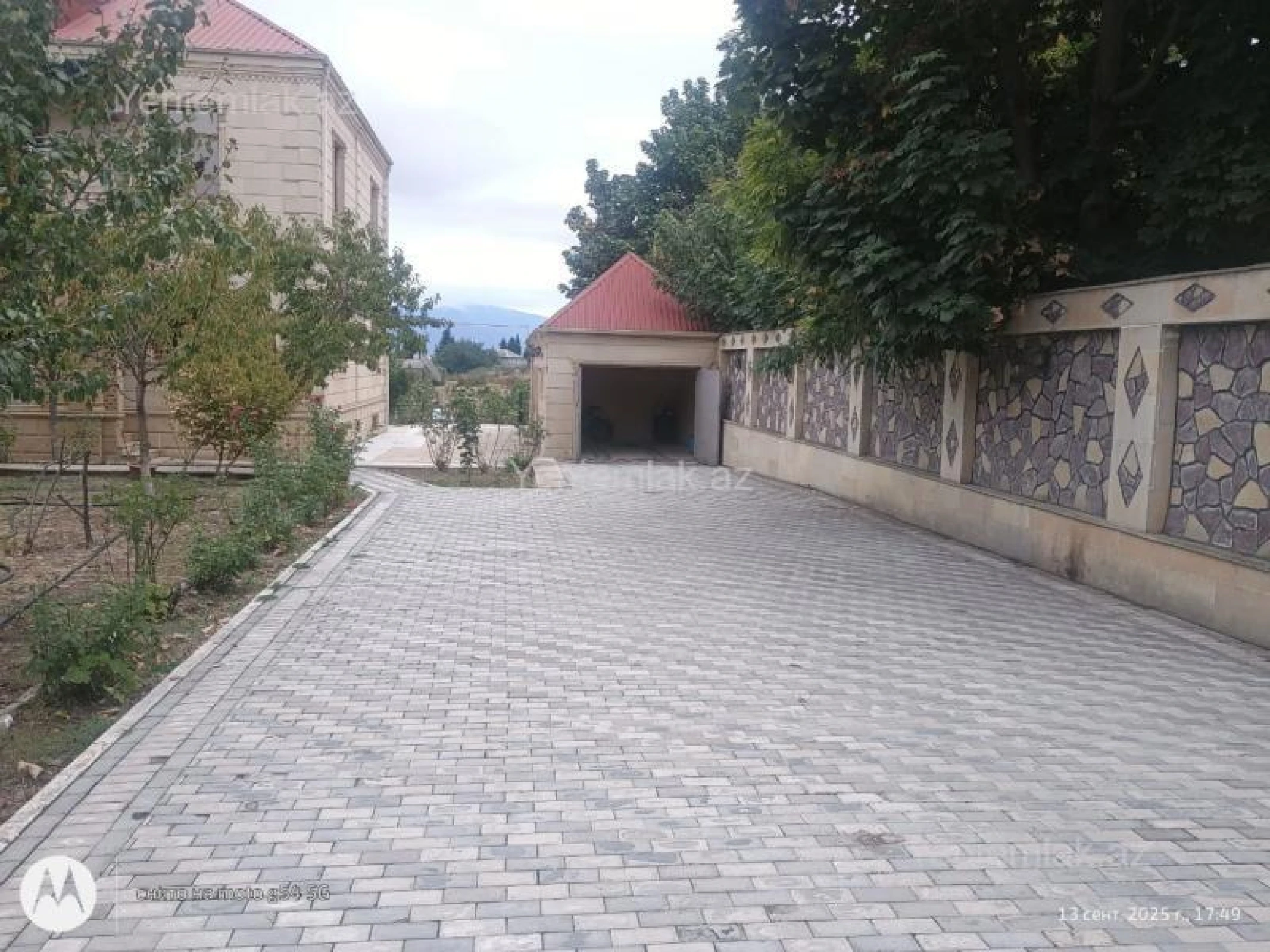 Satılır 7 otaqlı həyət evi 650 m²