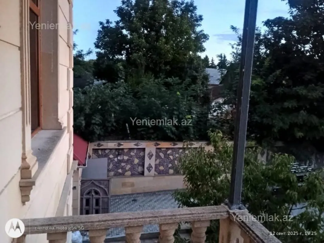 Satılır 7 otaqlı həyət evi 650 m²