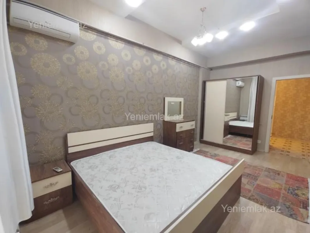 Satılır 2 otaqlı yeni tikili 80 m²