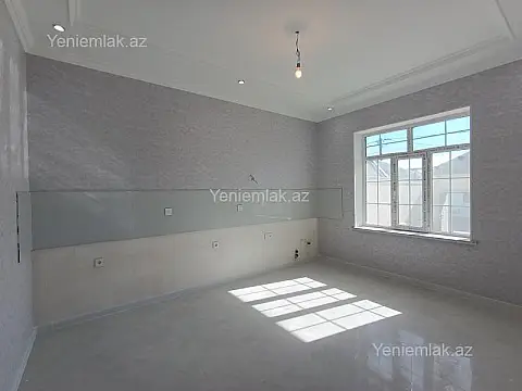 Satılır 6 otaqlı həyət evi 240 m²