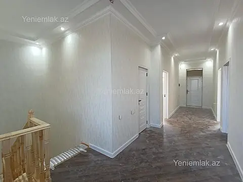 Satılır 6 otaqlı həyət evi 240 m²