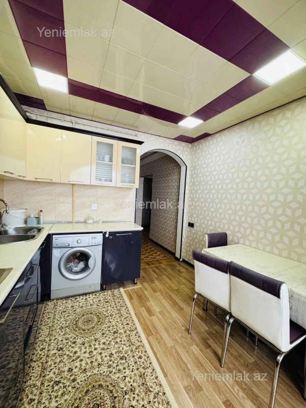 Satılır 3 otaqlı köhnə tikili 80 m²