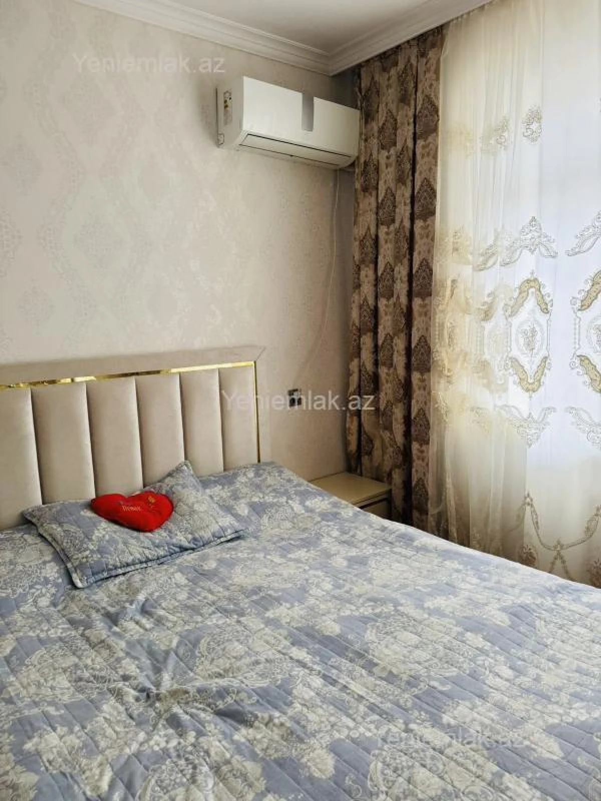 Satılır 3 otaqlı köhnə tikili 80 m²