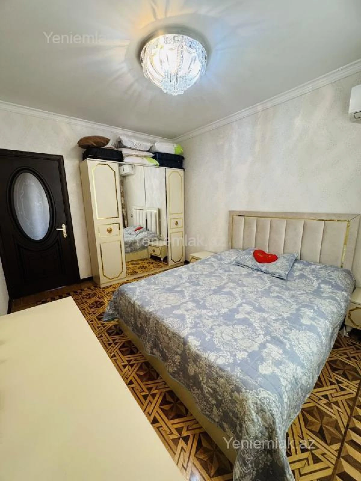 Satılır 3 otaqlı köhnə tikili 80 m²