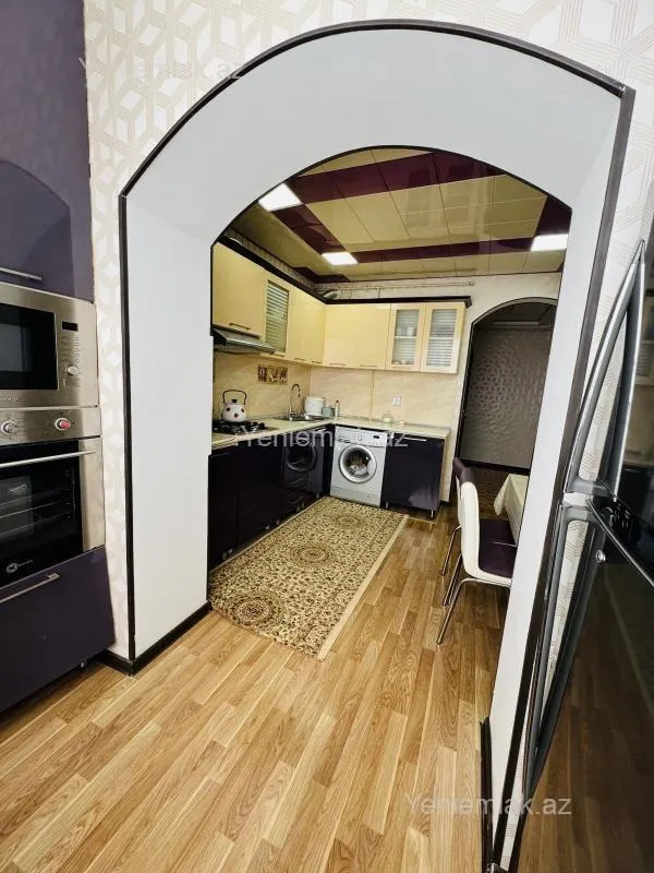 Satılır 3 otaqlı köhnə tikili 80 m²