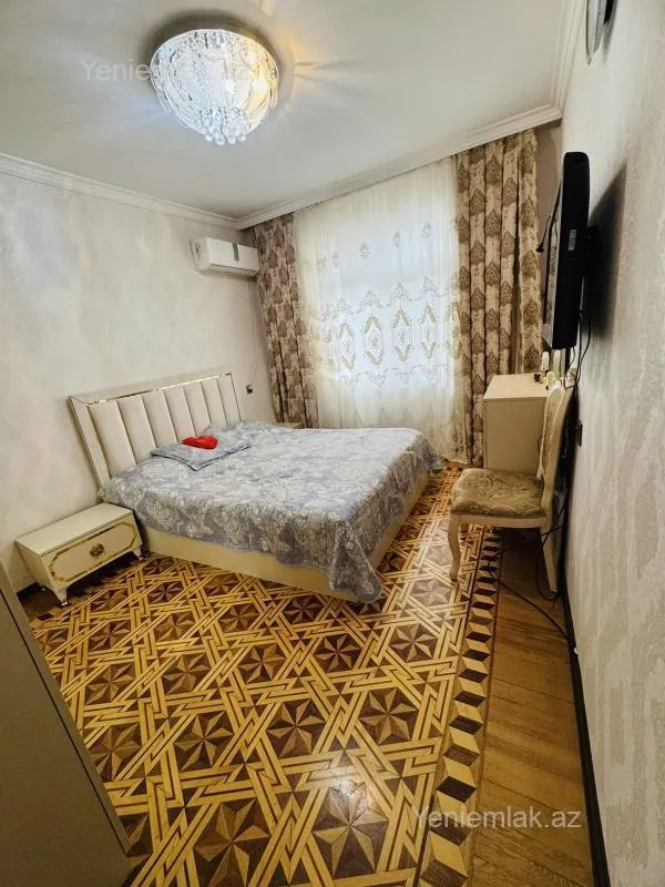 Satılır 3 otaqlı köhnə tikili 80 m²