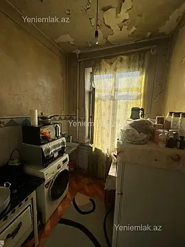 Satılır 1 otaqlı köhnə tikili 45 m²