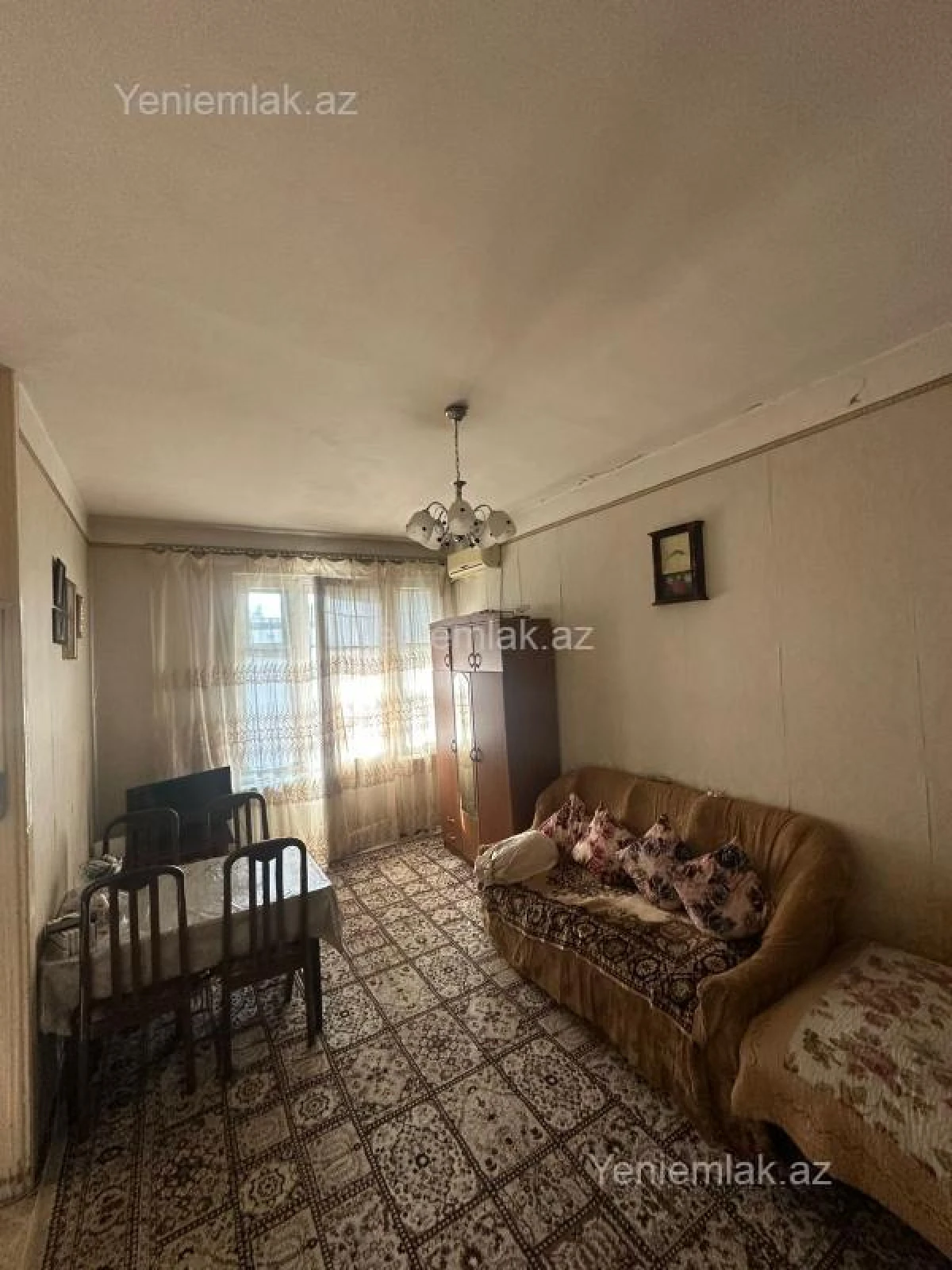 Satılır 1 otaqlı köhnə tikili 45 m²