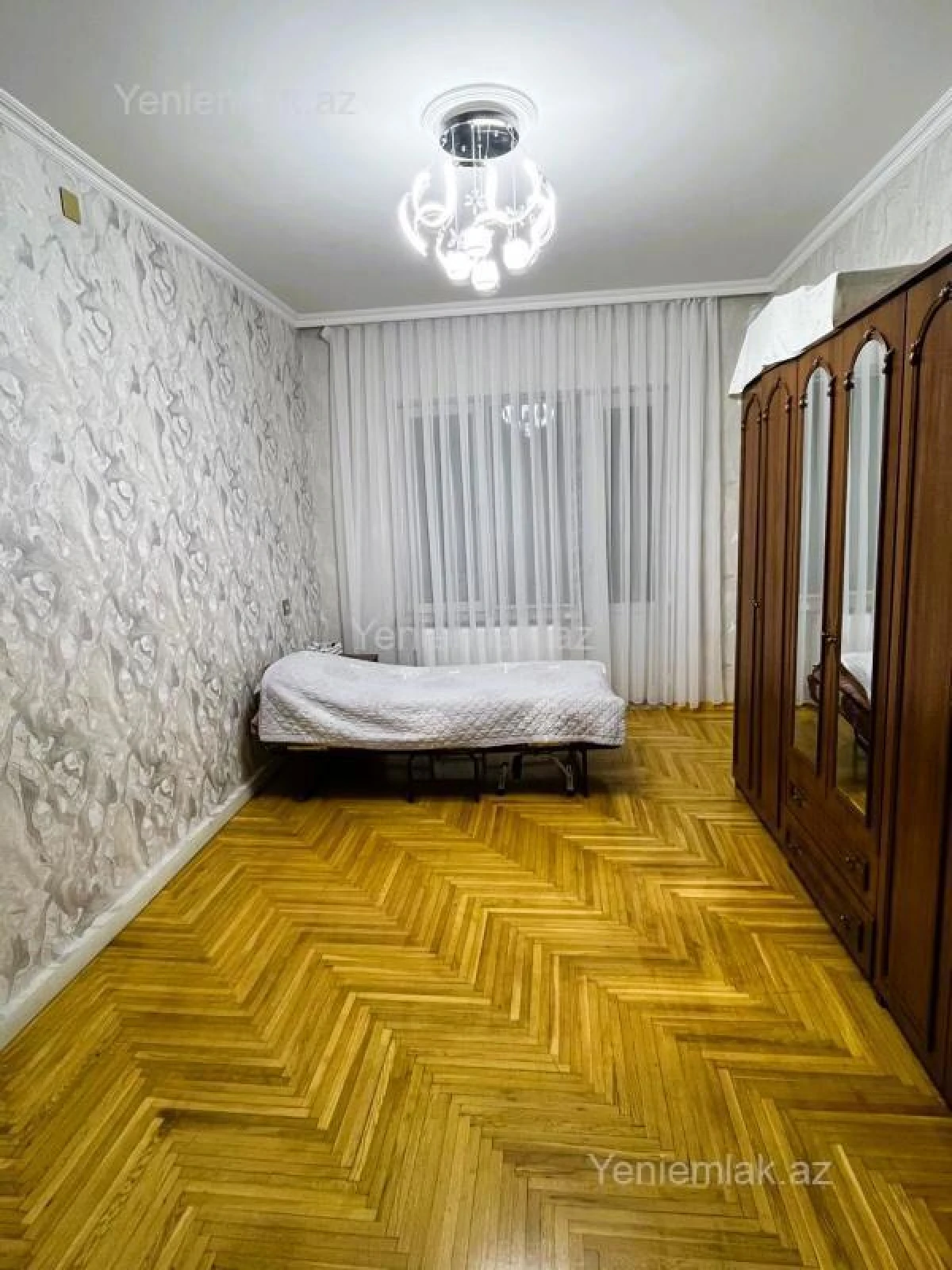 Satılır 3 otaqlı köhnə tikili 85 m²