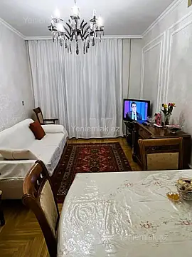 Satılır 3 otaqlı köhnə tikili 85 m²