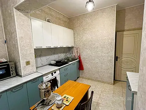 Satılır 3 otaqlı köhnə tikili 85 m²