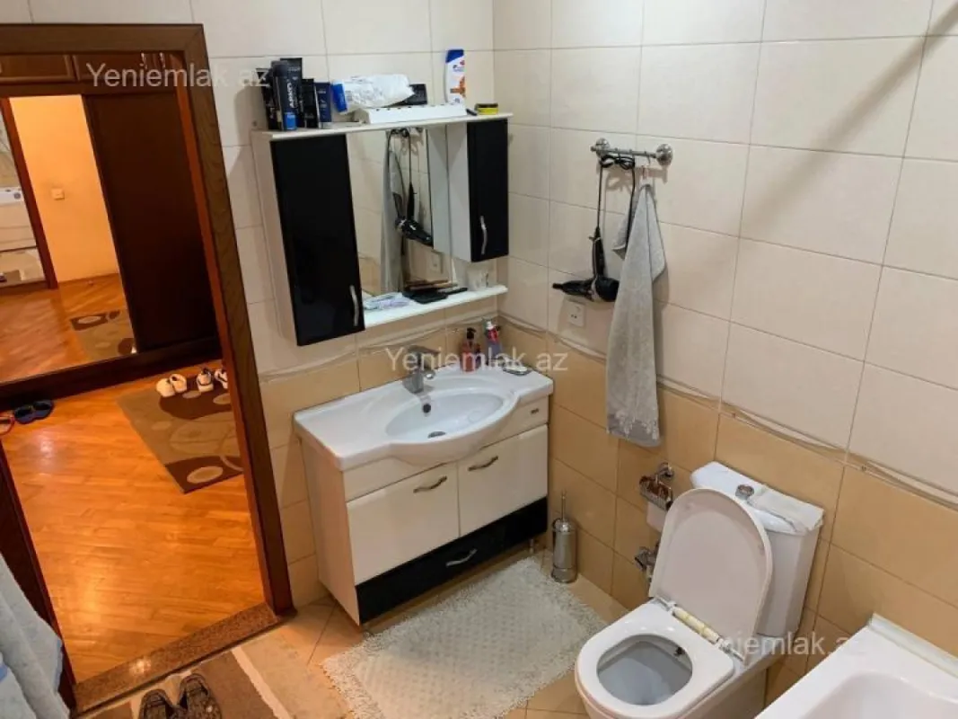 Satılır 3 otaqlı yeni tikili 125 m²