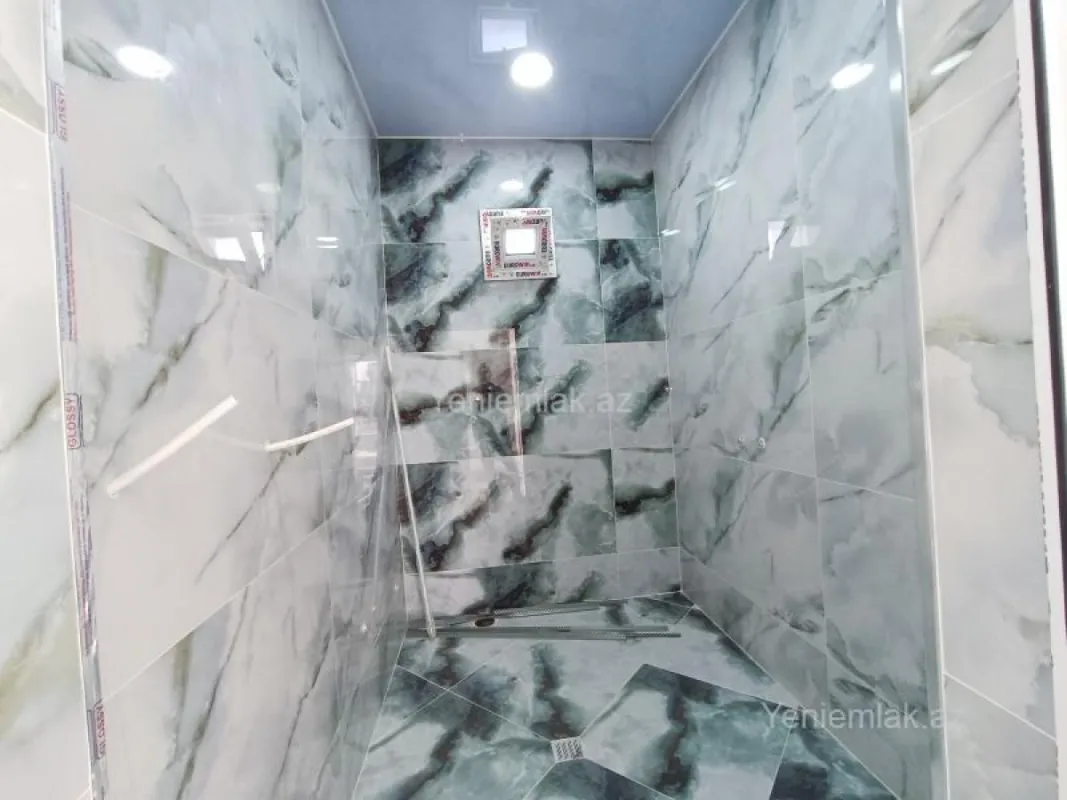 Satılır 4 otaqlı həyət evi 210 m²